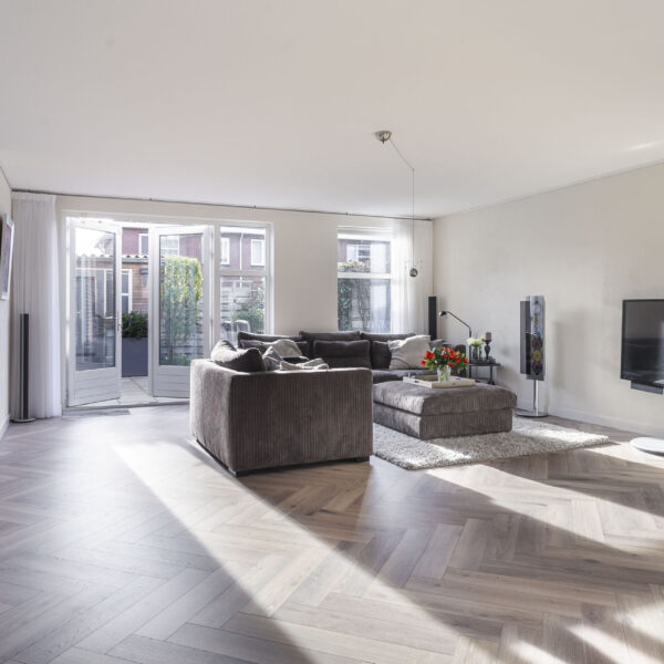 Rodelindalaan_52_Nieuw_Vennep_09